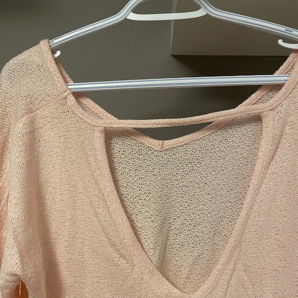 Knitted Open-Back Top - Picture 4 of 4